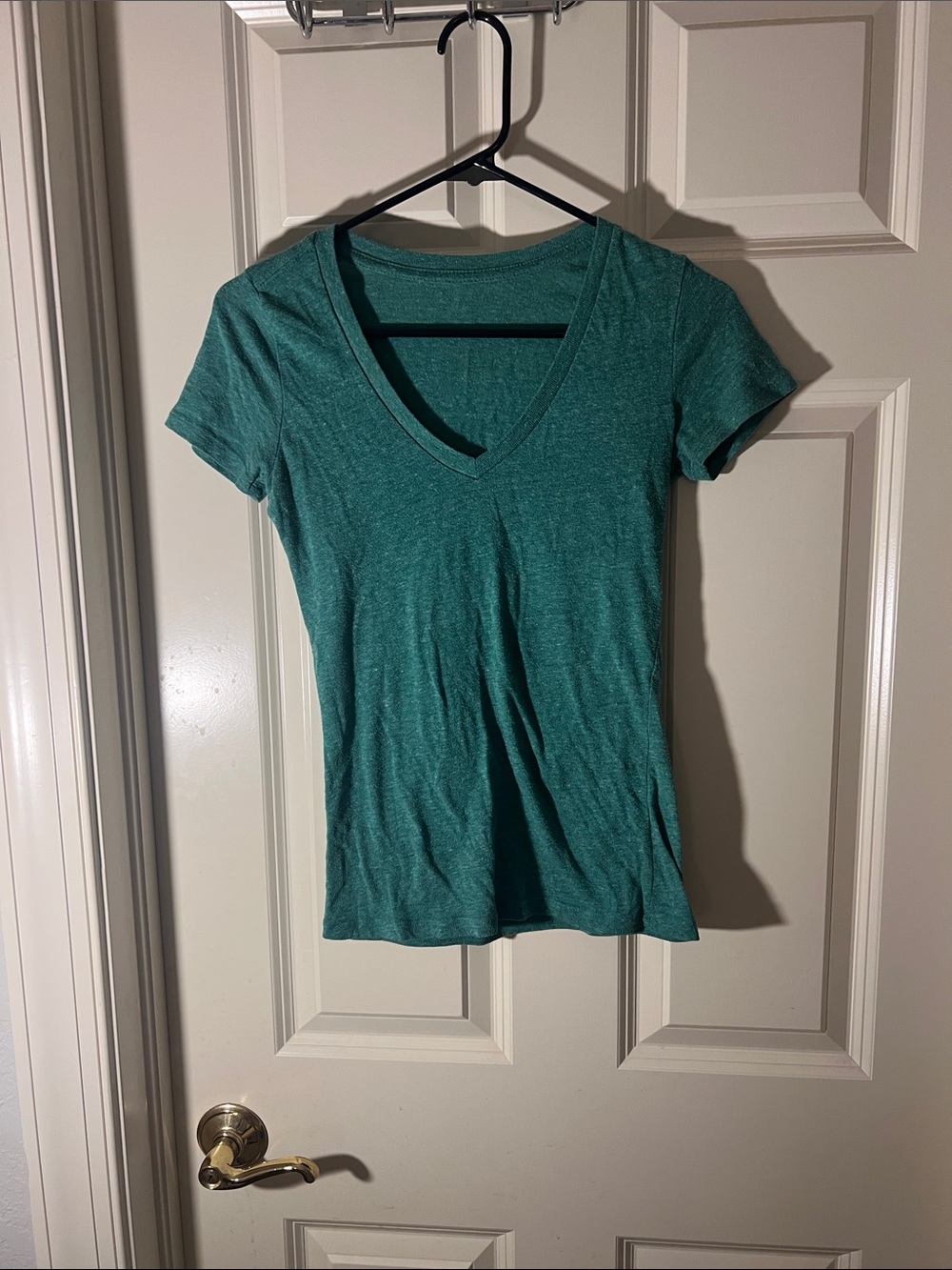 Women's V-Neck Short Sleeve Tee in Teal
